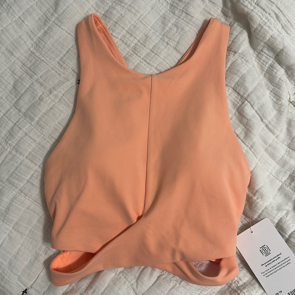 Athleta Conscious Cut Out Crop